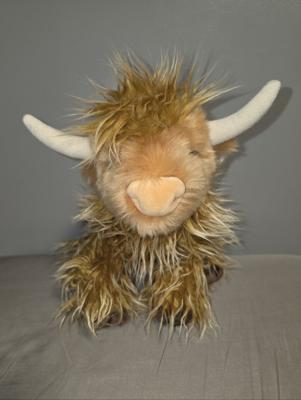 Wallace 16" DLUX Scottish Highland Cow plush stuffed animal Douglas BNWTs - Picture 1 of 4